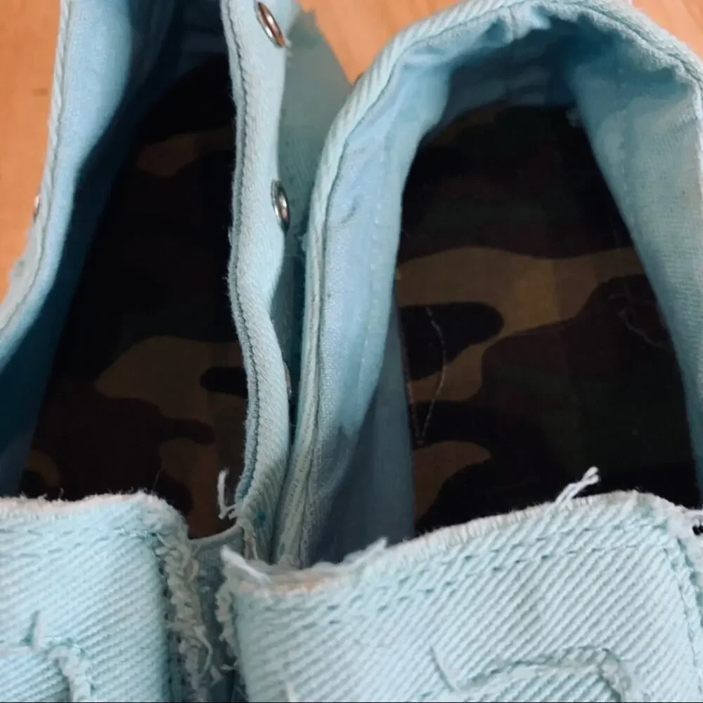 Light blue denim distressed slip on sneakers. Size 10 /40‎ - Picture 9 of 9